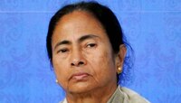 লাল টকটকে আপেল, কাশ্মীরের শ্রমিক হত্যা নিয়ে প্রশ্ন তুলে কবিতা লিখলেন মমতা 