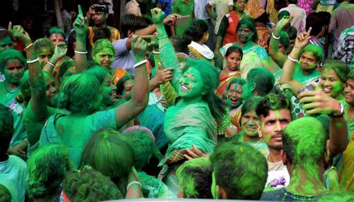  তিনে তিন করার পথে তৃণমূল, খড়্গপুর, কালিয়াগঞ্জ ও করিমপুরে এগিয়ে ঘাসফুল