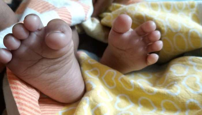 কালিয়াগঞ্জে ঝোপ থেকে উদ্ধার সদ্যজাত কন্যা সন্তান, উধাও বাবা-মা