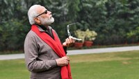 আপনার এই ছবি নিয়ে মিম হচ্ছে,''জমিয়ে করুন,মজা নিন'', বললেন 'কুলেস্ট পিএম'    