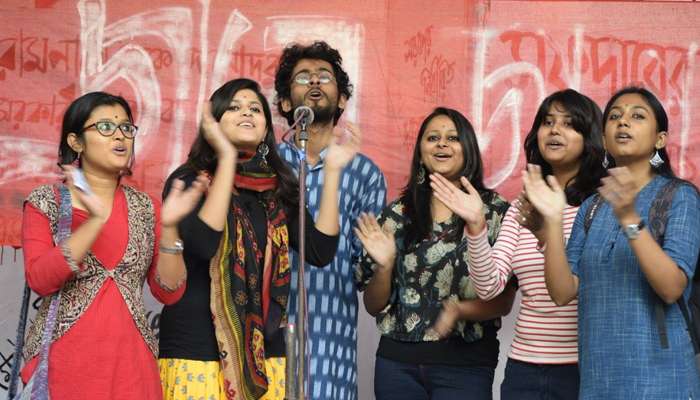 ধর্ষণ-সহ একাধিক অভিযোগ! গণ ইস্তফায় ভোটের মুখে ধস JU-র এসএফআই-এর 