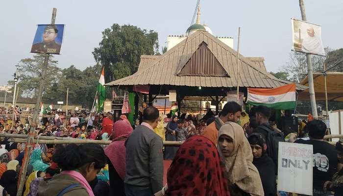 যে মোদী তিন তালাক রদ করেন, তাঁর কানে কান্না পৌঁছচ্ছে না? &#039;সুপ্রিম&#039; রায়ে হতাশ কলকাতার &#039;শাহিনবাগ&#039;