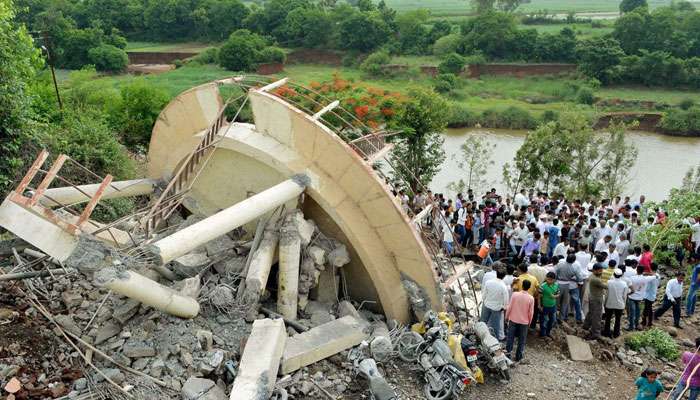 বাঁকুড়ায় জলাধার ভেঙে পড়ার জের, এবার রাজ্যের সব জলাধারের স্বাস্থ্য পরীক্ষা করবে রাজ্য সরকার