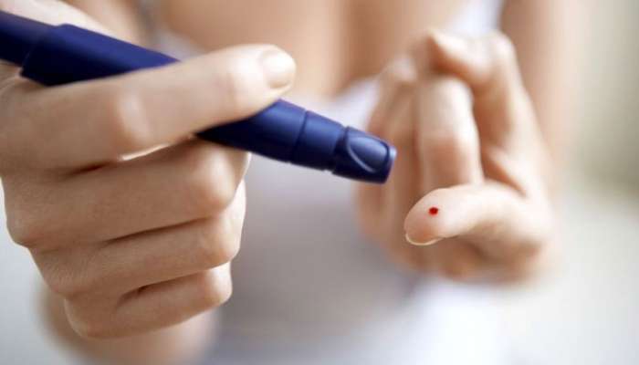 Hypoglycemia: লো সুগার লেভেলের প্রথমিক লক্ষণগুলি চিনে নিন আর জেনে নিন কী করবেন