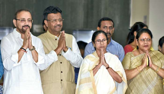 পুর-উন্নয়ন দেখতে গেলে তৃণমূল কাউন্সিলরের বাড়িতে চলে যান: সায়ন্তন
