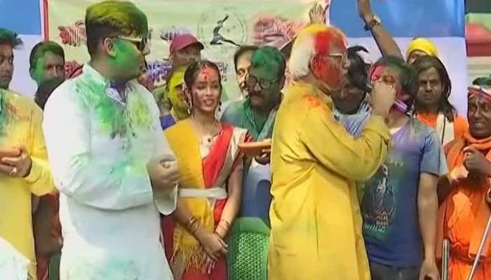 Shovandev Chatterjee celebrates Holi