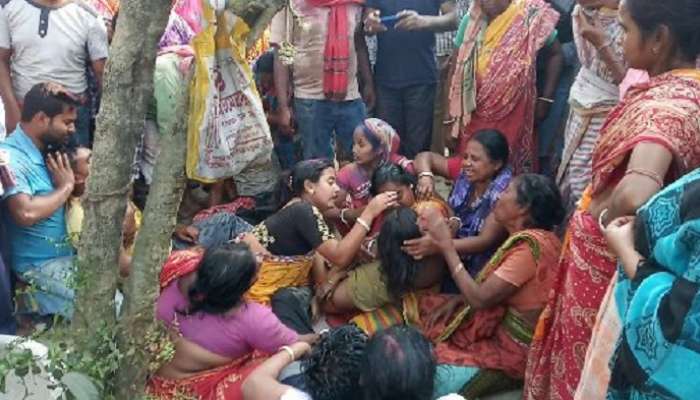 দোলে রং খেলার পর পুকুর স্নান করতে গিয়ে ডুবে মৃত্যু ৪ পড়ুয়ার