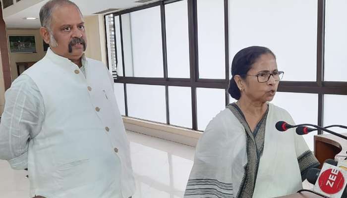 চিকেন ৭০, খাসি ৭০০, মুরগির সঙ্গে করোনার সম্পর্ক নেই, আশ্বাস মমতার চিকেন ৭০, খাসি ৭০০, মুরগির সঙ্গে করোনার সম্পর্ক নেই, আশ্বাস মমতার