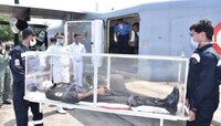 মাঝ সমুদ্র থেকে করোনা আক্রান্তকে উড়িয়ে আনবে হেলিকপ্টার, মহড়ায় তাজ্জব লাগাল নৌসেনা