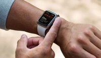 যথা সময়ে হার্টের গুরুতর সমস্যা ধরা পড়ল Apple Watch-এ, বাঁচল বৃদ্ধার প্রাণ!