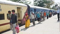 বাড়ি ফেরা হল না, শ্রমিক স্পেশ্যাল ট্রেনেই অসুস্থ হয়ে মৃত্যু কালিম্পঙের মহিলা পরিযায়