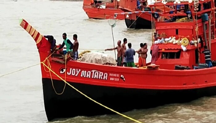 ইলিশ ধরতে সমুদ্রে পাড়ি দিয়েও খালি হাতে ফিরছেন মত্স্যজীবীরা! কারণ?