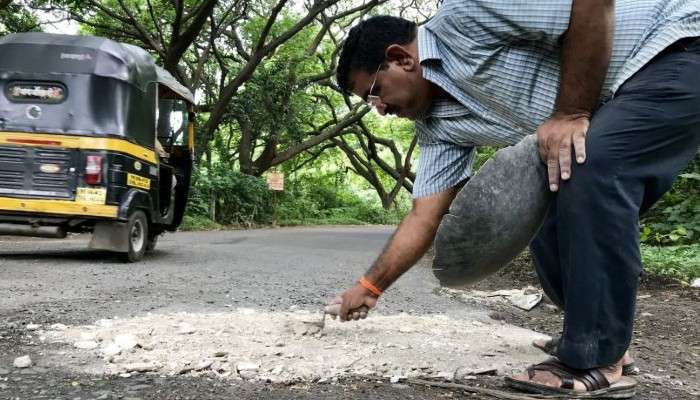 মনে ক্ষত নিয়ে রাস্তার গর্ত বুজিয়ে দেন তিনি! বড় মনের মানুষের খোঁজ দিলেন লক্ষ্মণ