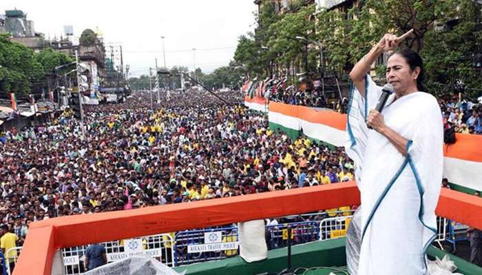একুশের লক্ষ্যে একুশ! এবার ভার্চুয়াল সভায় তৃণমূলের ভিড়োমিটার লাইক-ভিউ-শেয়ার