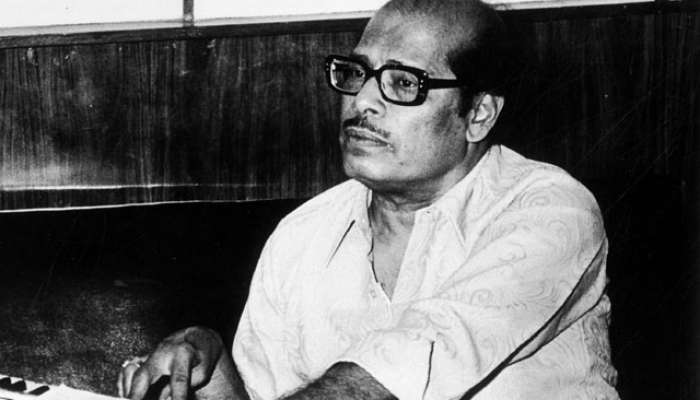 কলকাতায় থিমের পুজোর সূচনা মান্না দে'র হাতে!