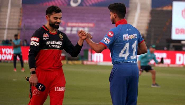 IPL 2020: দিল্লির কাছে হেরেও প্লে-অফে কোহলিরা, লিগের শেষ ম্যাচে ঝুলে রইল নাইটদের ভাগ্য 