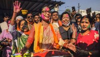 অতীত শিক্ষা! বিহারে সেলিব্রেশন হলেও লাড্ডুতে 'না' BJP-র     