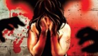 ভয় দেখিয়ে নাবালিকার ওপরে যৌন নির্যাতনের অভিযোগ, হরিদেবপুরে গ্রেফতার ২