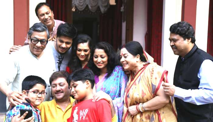 যৌথ পরিবার, শিশু মনস্তত্ত্ব ও সাইবার ক্রাইমের গল্প নিয়ে আসছে 'রাজার কীর্তি'