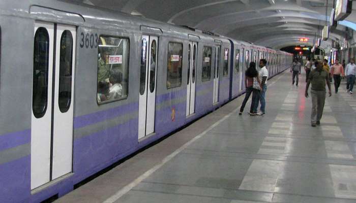 নতুন বছরে স্বাভাবিকের পথে Kolkata Metro, বাড়ছে ট্রেনের সংখ্যা, শিথিল ই-পাস বিধি 
