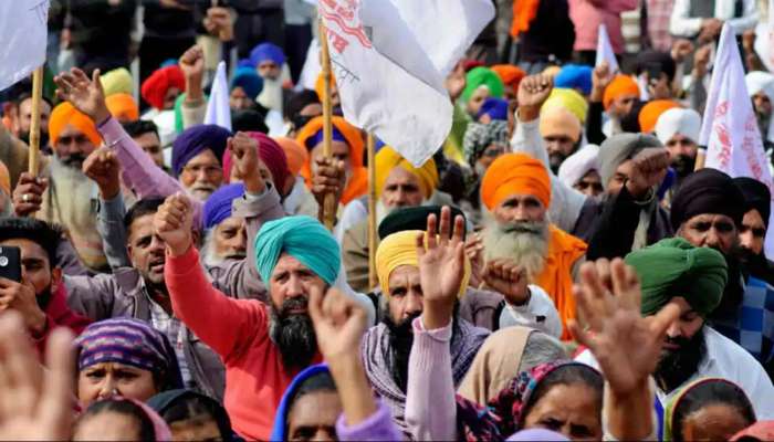 Farmers Protest: আইন বাতিল না হলে প্রজাতন্ত্র দিবসে দিল্লিতে &#039;কিষান প্যারেড&#039;