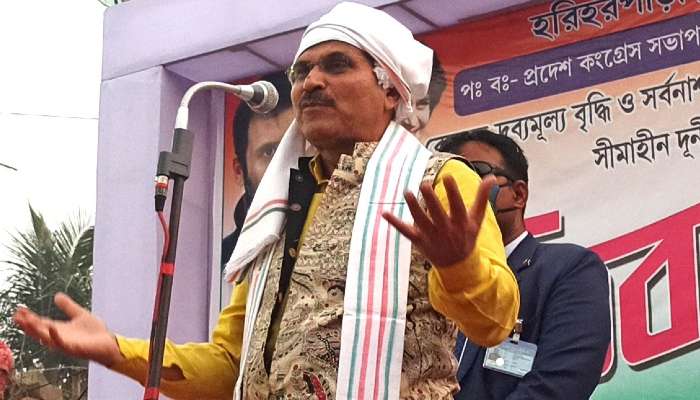 এতদিন জানত না চোরের দল! আগে লাল চোর, এখন নীল চোর এবার গেরুয়া চোর: Adhir এতদিন জানত না চোরের দল! আগে লাল চোর, এখন নীল চোর এবার গেরুয়া চোর: Adhir