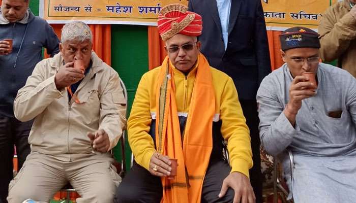 তৃণমূল নেতারা এতদিন কাটমানি নিয়েছে, এখন ভ্যাকসিন নিয়ে নিচ্ছে: Dilip Ghosh তৃণমূল নেতারা এতদিন কাটমানি নিয়েছে, এখন ভ্যাকসিন নিয়ে নিচ্ছে: Dilip Ghosh