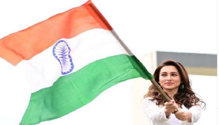 কণ্ঠরোধ নয়, প্রজাতন্ত্র দিবসে বার্তা Mimi-র