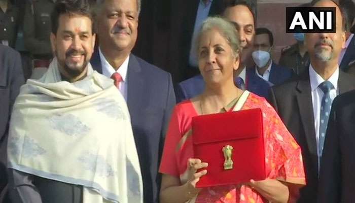 Budget 2021: &#039;বাজেটের আয়কর পরিকাঠামো অপরিবর্তিত, ছাড় প্রবীণদের&#039;