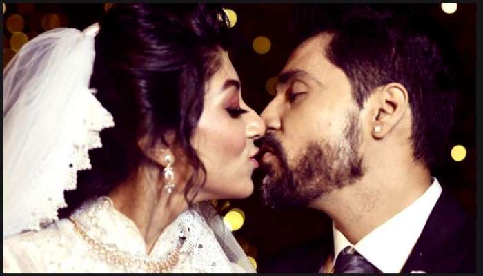 Kiss Day 2021: একে অপরের ঠোঁটে ঠোঁট Gourab-Devlina-র