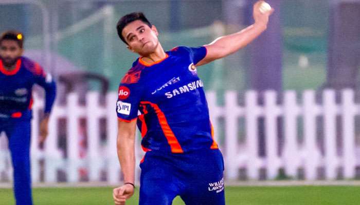 IPL Auction: মুম্বইয়ের জার্সি গায়ে, সচিন-পুত্র Arjun Tendulkar-এর ভিডিয়ো বার্তা