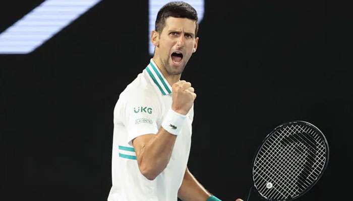 Australian Open: অভিজ্ঞতার দাম কী, টানা তিনবার খেতাব জিতে বোঝালেন 'জোকার'