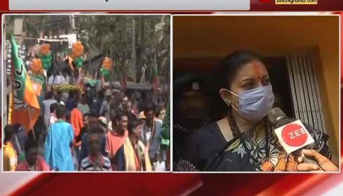 smriti irani drives scooty at sonarpur area