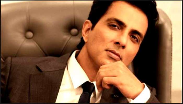 Jhansi-তে জলের সমস্যা মেটাতে কল বসাচ্ছেন Sonu Sood