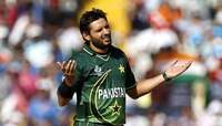 ৪৪ বছরে পা দিলেন Shahid Afridi, জন্মদিনেও পাক তারকার বয়স নিয়ে প্রশ্ন উঠল 