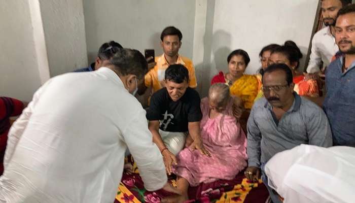 'বৃদ্ধা মায়ের চিকিৎসার ব্যবস্থা করেছি' নিমতায় আক্রান্ত বৃদ্ধার বাড়িতে Suvendu