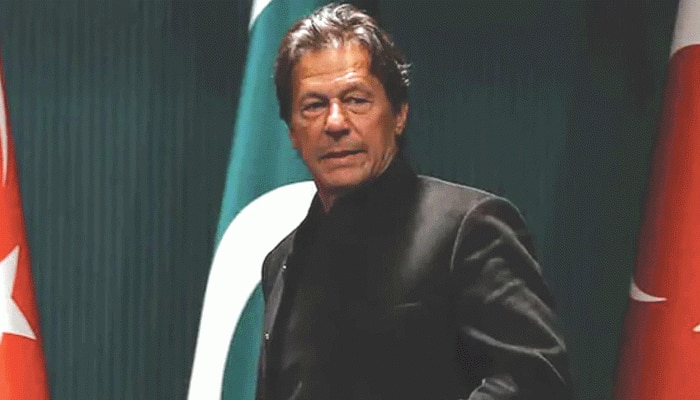 হারলে বিরোধী আসনে বসব, আস্থাভোটের মুখোমুখি Imran Khan