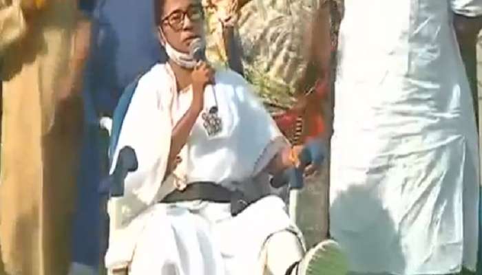 West Bengal Election Live : 'আহত বাঘ ভয়ঙ্কর, খেলা হবে', সভামঞ্চ থেকে চ্যালেঞ্জ মমতার
