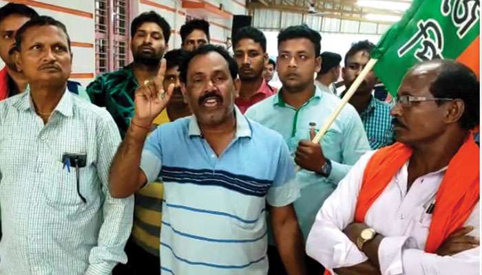 WB Assembly Election 2021: রায়দিঘির ক্ষোভ হেস্টিংস ও জেলা সদর দফতরে; প্রার্থী করা যাবে না তৃণমূলত্যাগী শান্তনুকে