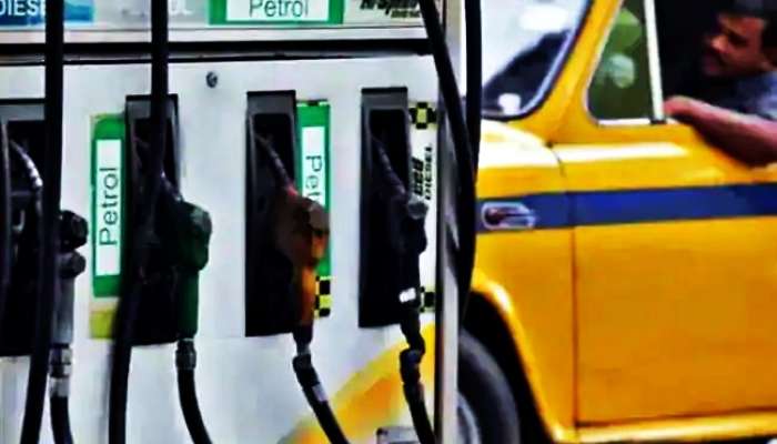 দাম কমল Petrol Diesel-র, কলকাতায় কত?