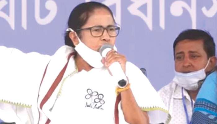 WB Assembly Election 2021: বলরামপুরে আমার গাড়িতে দুমদাম মেরেছে, শুধু ভোট বলে চেপে যাচ্ছি: Mamata