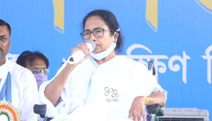 West Bengal Election 2021: প্ররোচনামূলক ভাষণ! Mamata-র প্রচারে ২৪ ঘণ্টার নিষেধাজ্ঞা জারি কমিশনের  