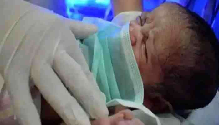 'খুবই ভয়ঙ্কর'! করোনার হাত থেকে রেহাই পাচ্ছে না সদ্যোজাত থেকে পাঁচ বছরের শিশুরা 