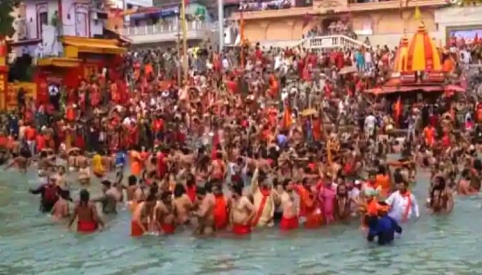 মোদীর আর্জির ঘণ্টাখানেকের মধ্যেই Kumbh Mela বন্ধের ঘোষণা জুনা আখড়ার 