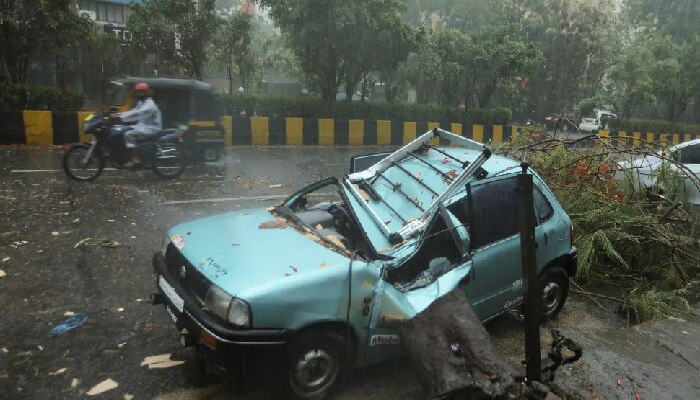 রাতভর মহারাষ্ট্র-গুজরাটে &#039;Tauktae&#039;-র তাণ্ডব, ব্যাপক ক্ষয়ক্ষতি, প্রাণহানি