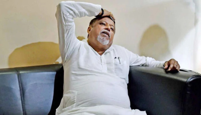 নারদকাণ্ডে সিবিআই চার্জশিটের শিরোনামেই BJP নেতা Mukul Roy