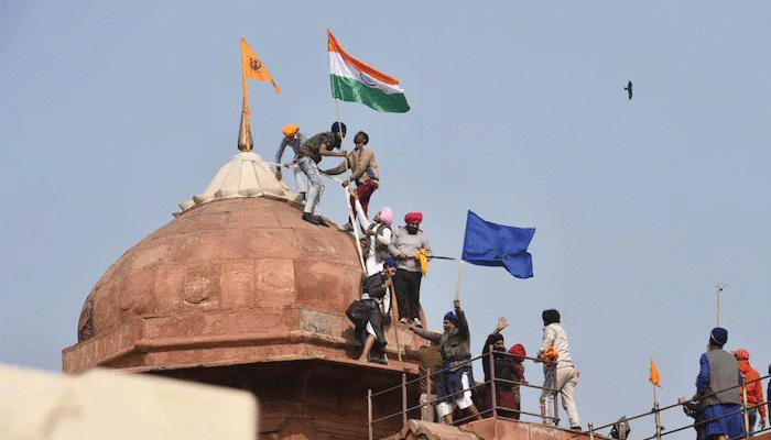 Red Fort দখল করে নতুন বিক্ষোভস্থল বানানোর ছক ছিল কৃষকদের, চার্জশিটে দাবি দিল্লি পুলিসের