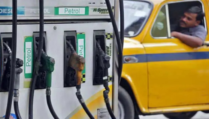 Petrol Diesel Price: মুম্বইতে লিটারপ্রতি ১০২ টাকা পেট্রোল, সেঞ্চুরির পথে কলকাতাও