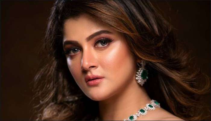 Srabanti-র &#039;ইশক দে চাসনি&#039;-তে &#039;ম্যাজিক্যাল&#039; প্রেমের কথা বললেন চর্চিত প্রেমিক!