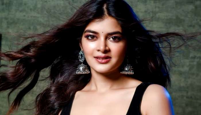 ডেটে যাচ্ছেন মধুমিতা, কাকে 'টাচ' করতে বললেন নায়িকা? প্রশ্ন নেটিজেনদের